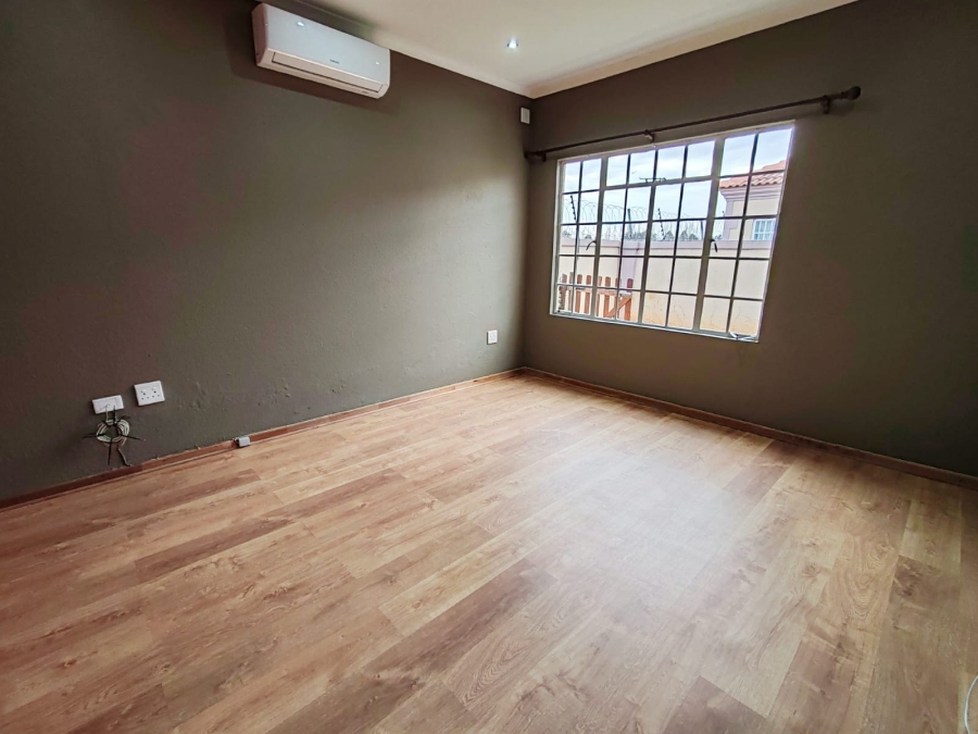 3 Bedroom Property for Sale in Baillie Park North West